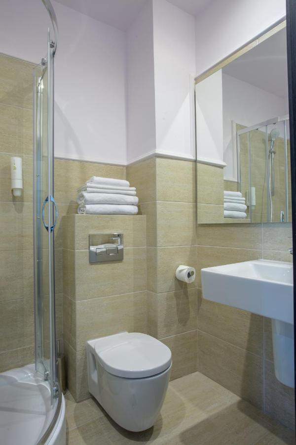 Hotel Alex Galati  Bagian luar foto