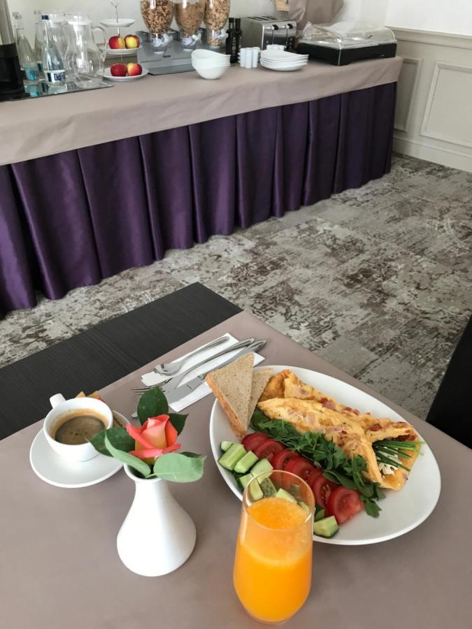 Hotel Alex Galati  Bagian luar foto