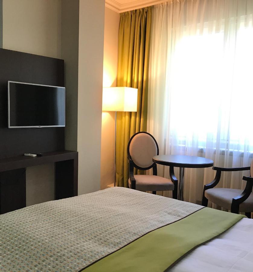 Hotel Alex Galati  Bagian luar foto